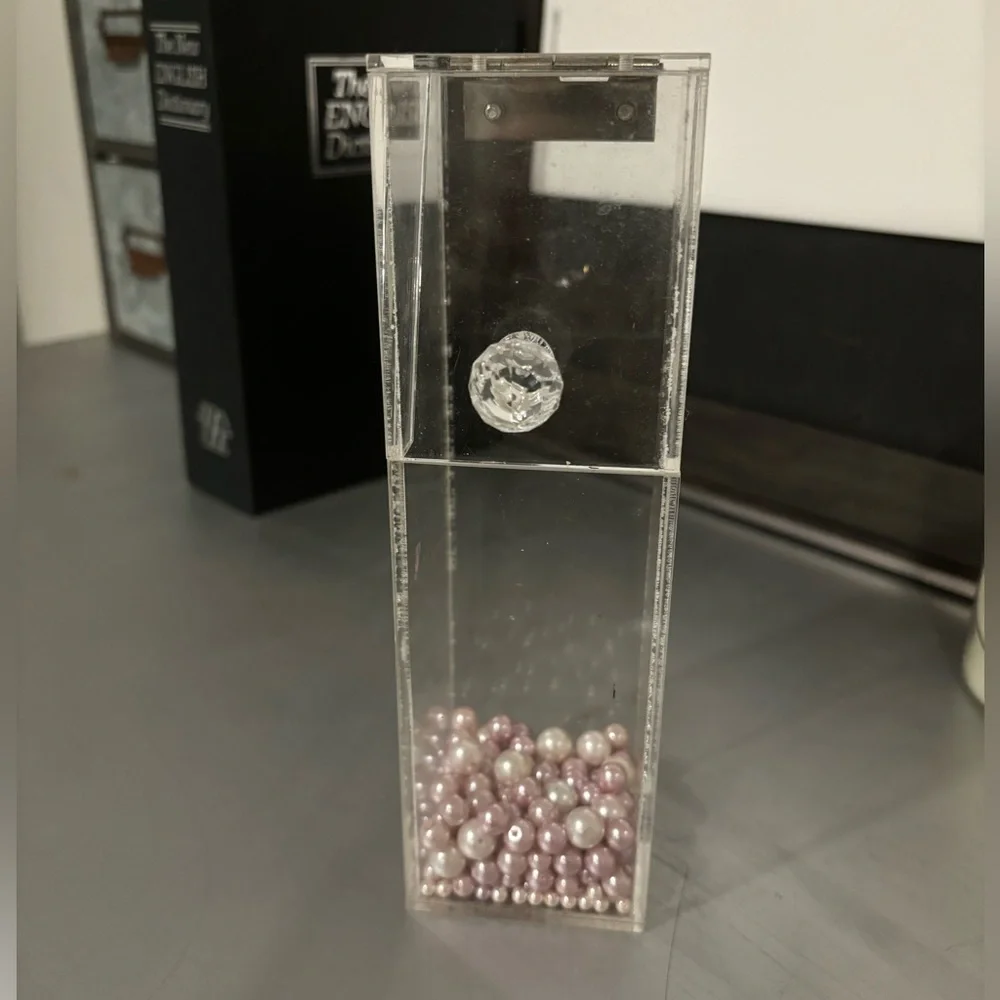 ACRYLIC FLIP TOP BOX MAKE UP BRUSH HOLDER